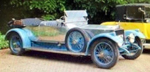 A Lanchester car pictured during a Register event